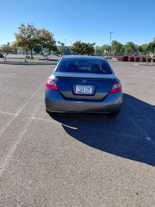 2010 Honda Civic 8th Gen - Image 3 of 12