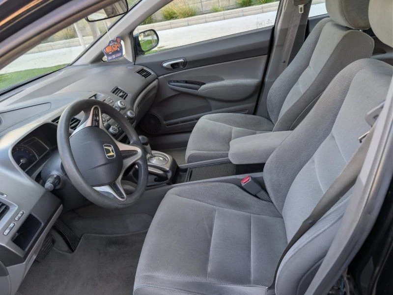 2010 Honda Civic 8th Gen - Image 9 of 12