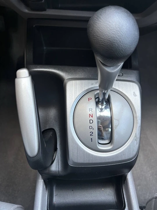 2010 Honda Civic 8th Gen - Image 13 of 19