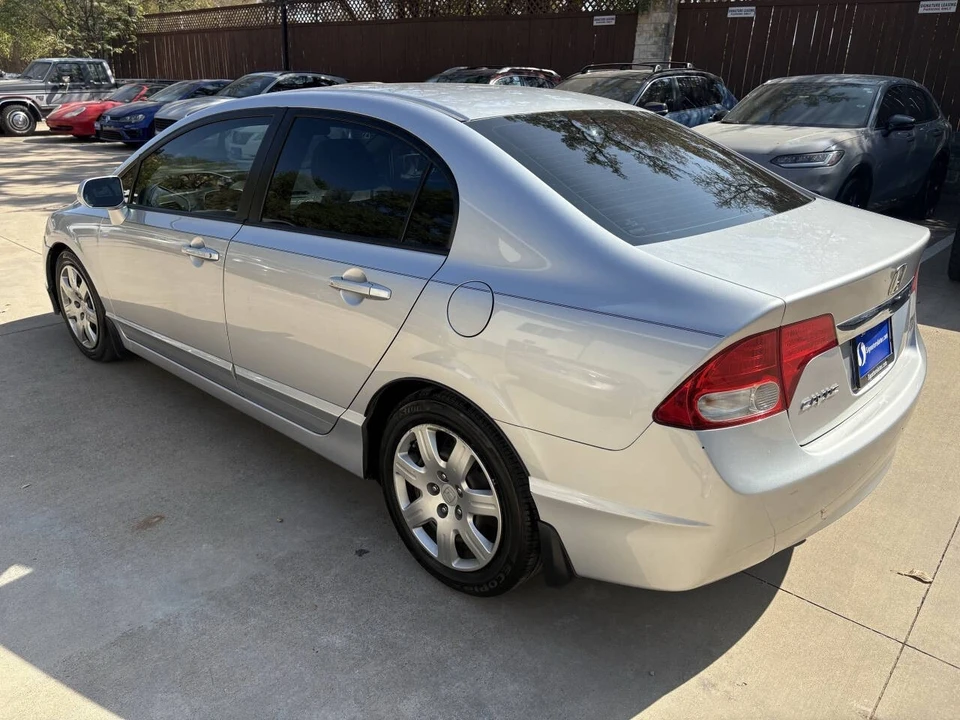 2010 Honda Civic 8th Gen - Image 6 of 19