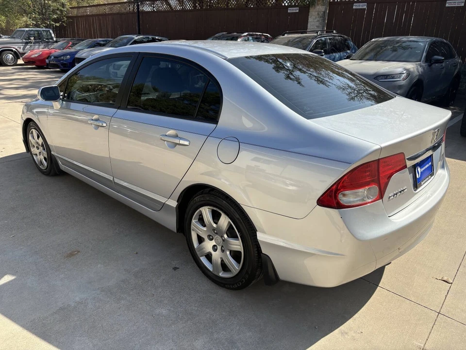 2010 Honda Civic 8th Gen - Image 6 of 19