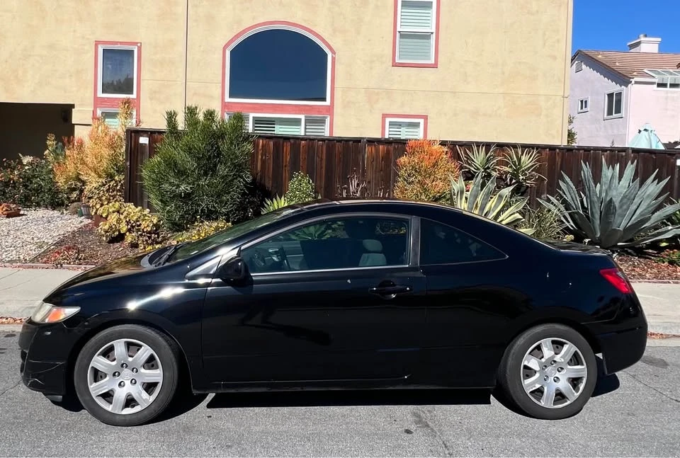 2010 Honda Civic 8th Gen - Image 10 of 12