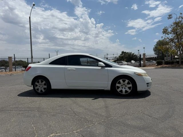 2010 Honda Civic 8th Gen - Image 4 of 15