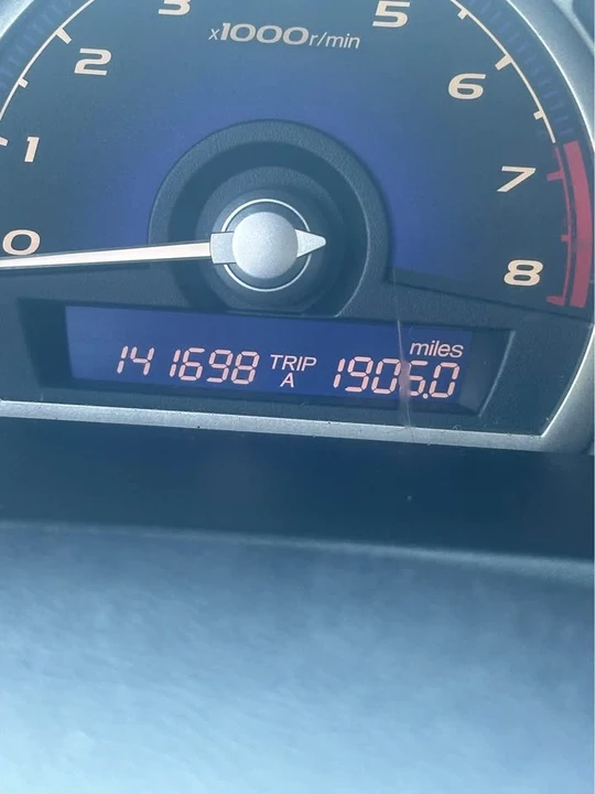 2010 Honda Civic 8th Gen - Image 6 of 6