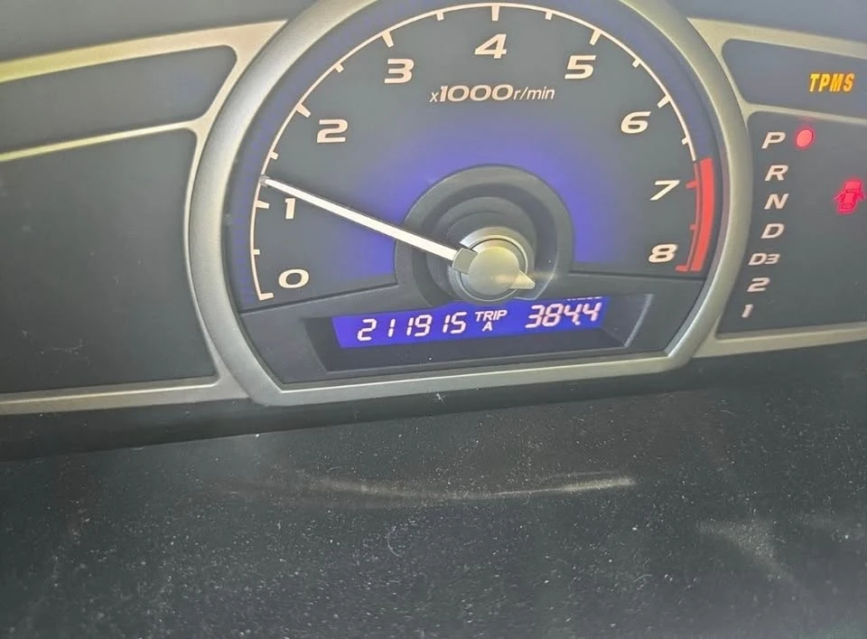 2010 Honda Civic 8th Gen - Image 12 of 13