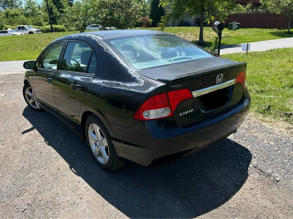 2010 Honda Civic 8th Gen - Image 10 of 13