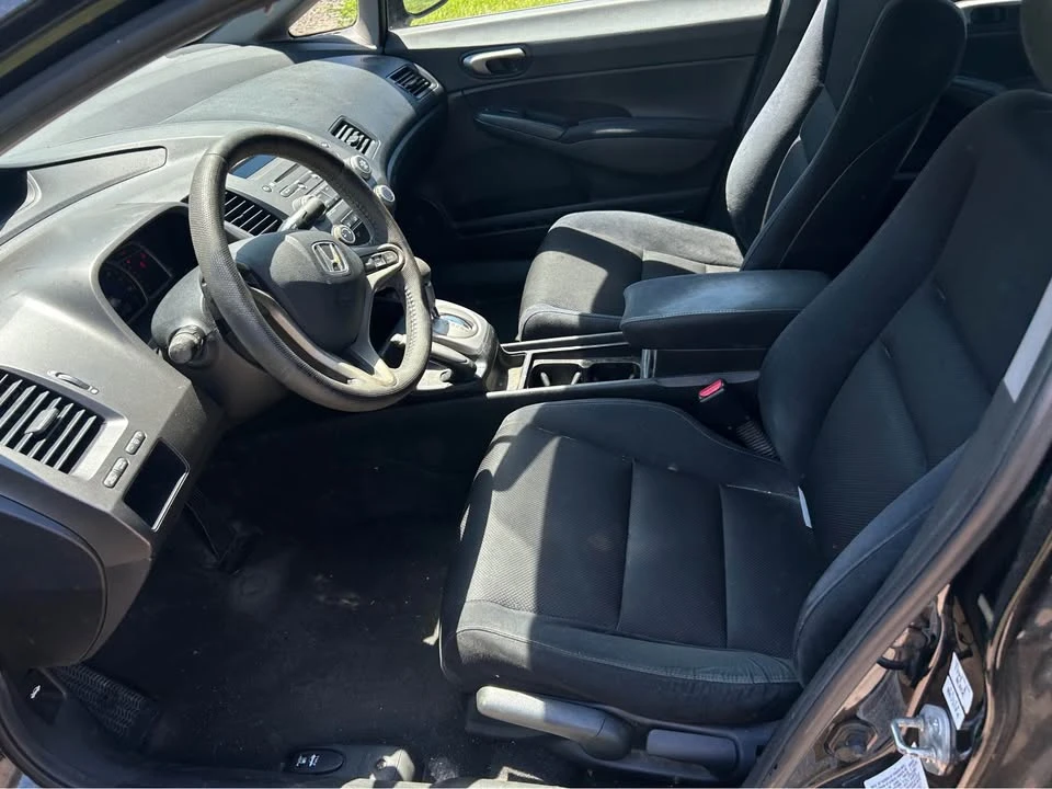 2010 Honda Civic 8th Gen - Image 6 of 13