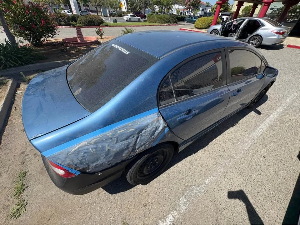 2010 Honda Civic 8th Gen - Image 4 of 6