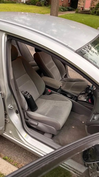 2010 Honda Civic 8th Gen - Image 16 of 21