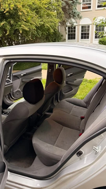 2010 Honda Civic 8th Gen - Image 17 of 21