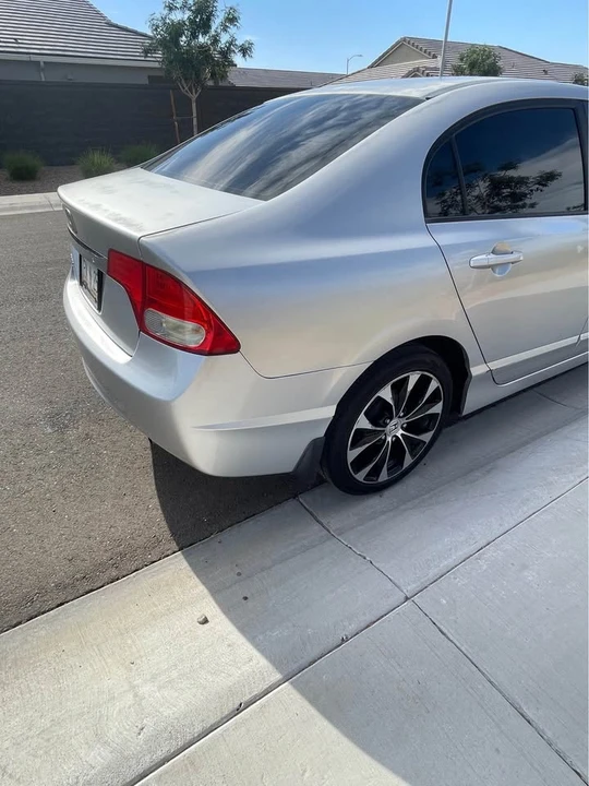 2010 Honda Civic 8th Gen - Image 4 of 20