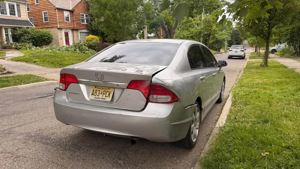 2010 Honda Civic 8th Gen - Image 11 of 21