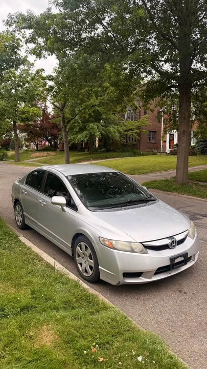 2010 Honda Civic 8th Gen - Image 5 of 21