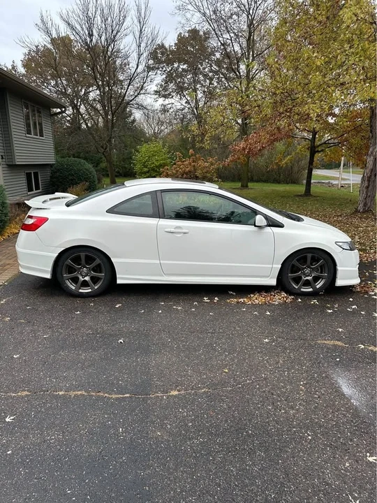 2010 Honda Civic Si 8th Gen - Image 3 of 6