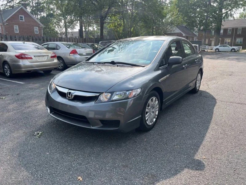 2010 Honda Civic 8th Gen - Image 4 of 12