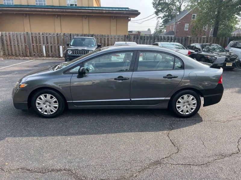 2010 Honda Civic 8th Gen - Image 3 of 12