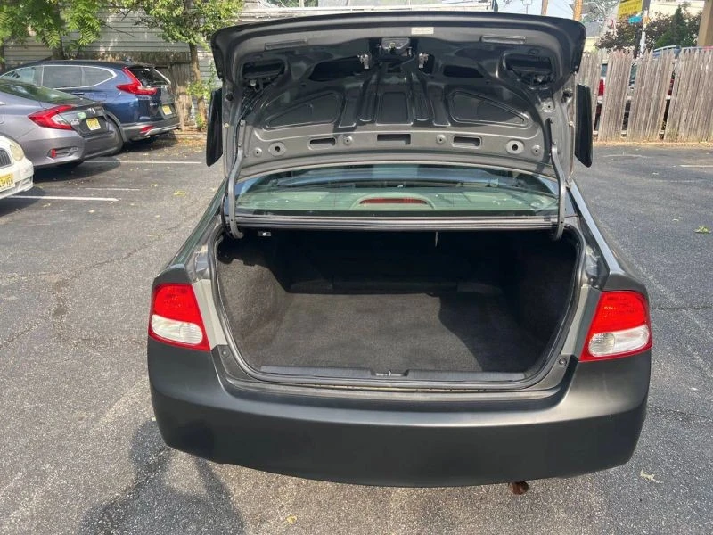 2010 Honda Civic 8th Gen - Image 10 of 12