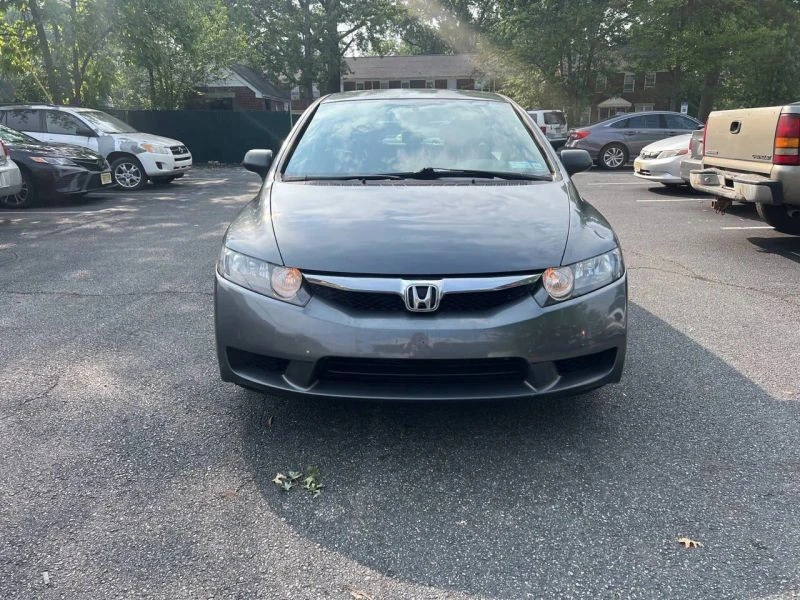 2010 Honda Civic 8th Gen - Image 2 of 12