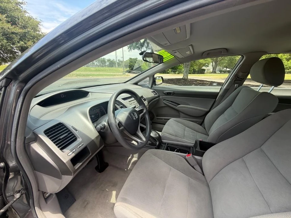 2010 Honda Civic 8th Gen - Image 5 of 20