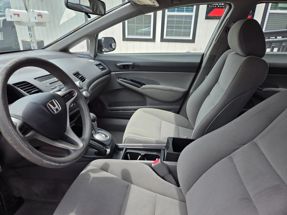 2010 Honda Civic 8th Gen - Image 10 of 21