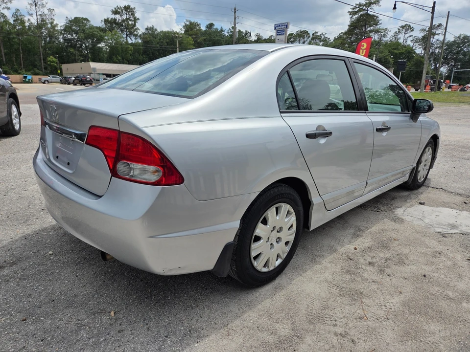 2010 Honda Civic 8th Gen - Image 5 of 21