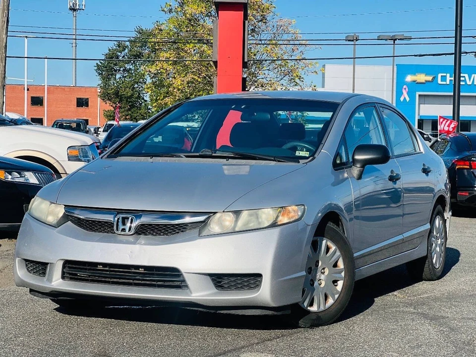 2010 Honda Civic 8th Gen - Image 2 of 21