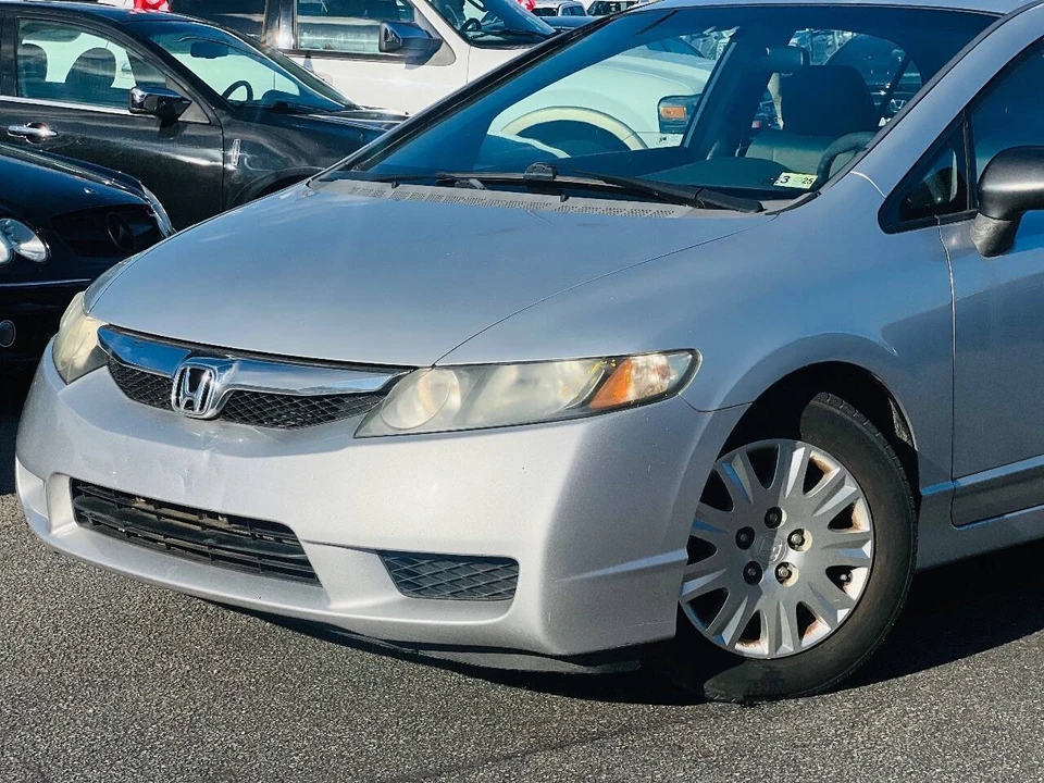 2010 Honda Civic 8th Gen - Image 4 of 21