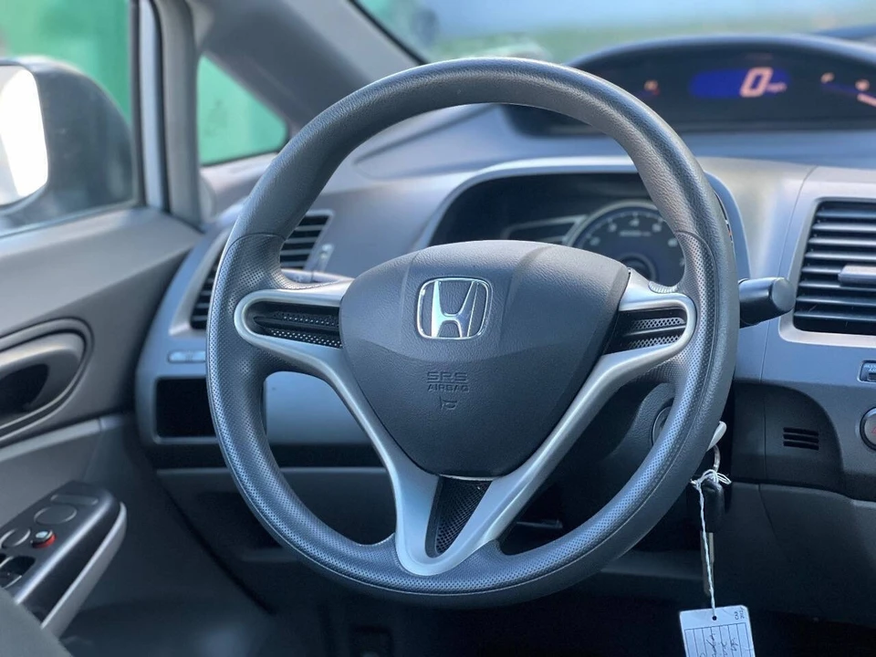 2010 Honda Civic 8th Gen - Image 11 of 21