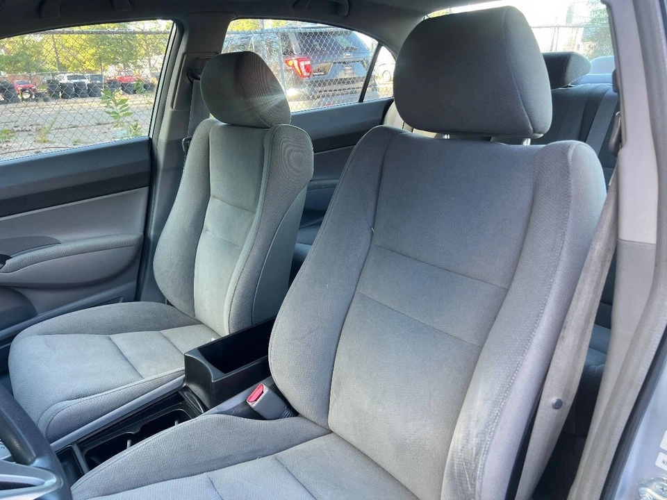 2010 Honda Civic 8th Gen - Image 14 of 21