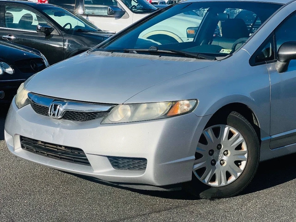 2010 Honda Civic 8th Gen - Image 4 of 21