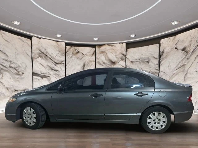 2010 Honda Civic 8th Gen - Image 2 of 13