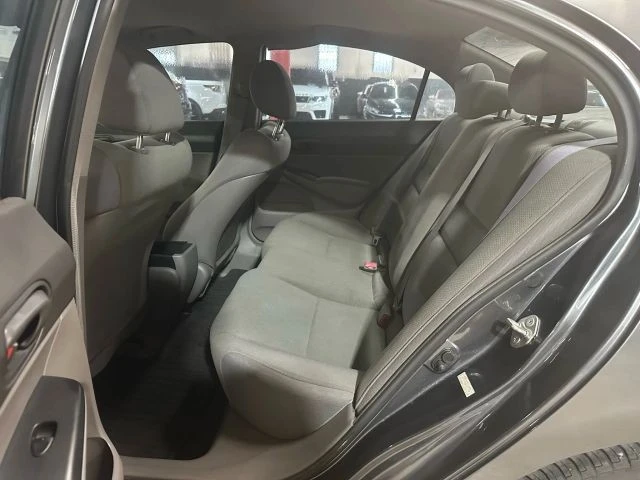 2010 Honda Civic 8th Gen - Image 9 of 13