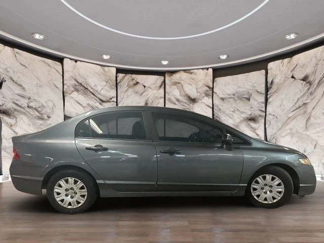 2010 Honda Civic 8th Gen - Image 6 of 13