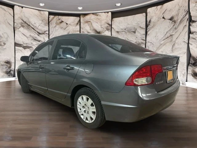 2010 Honda Civic 8th Gen - Image 3 of 13