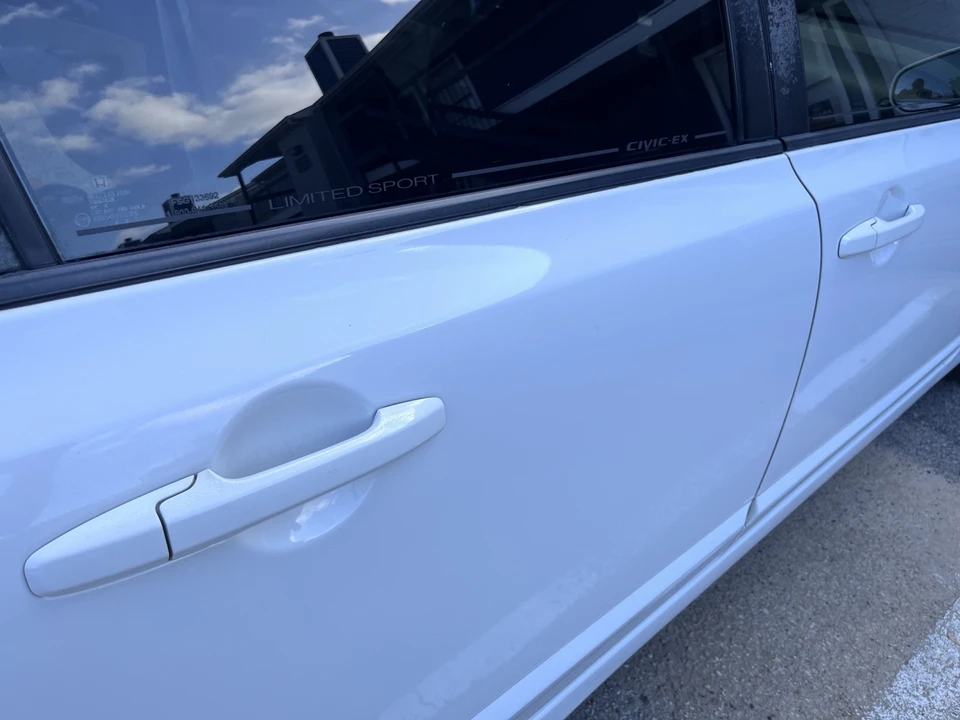 2010 Honda Civic 8th Gen - Image 5 of 11