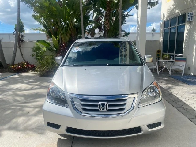 2010 Honda Odyssey - Image 3 of 21