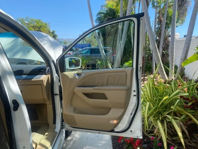 2010 Honda Odyssey - Image 12 of 21