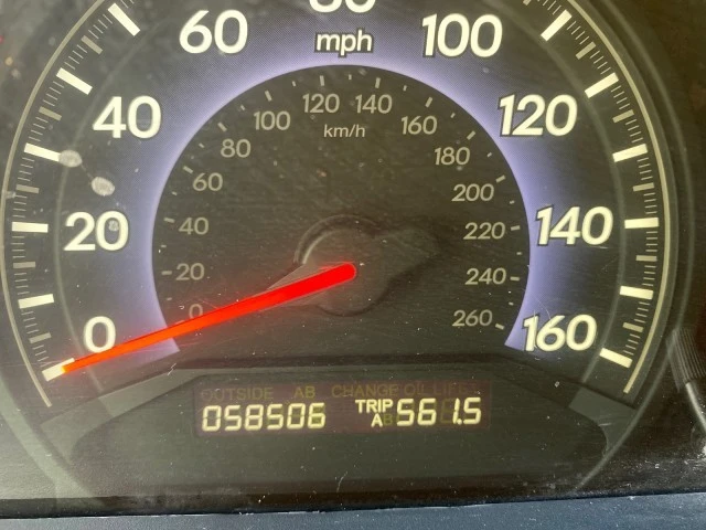 2010 Honda Odyssey - Image 18 of 21
