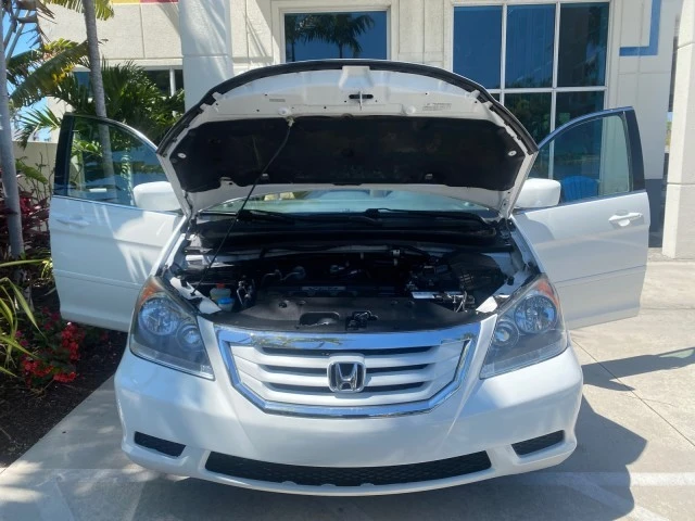 2010 Honda Odyssey - Image 17 of 21