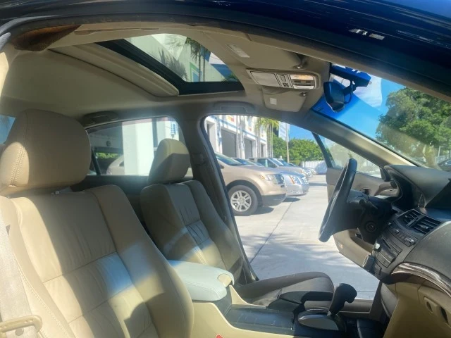 2010 Honda Accord 8th Gen - Image 13 of 21