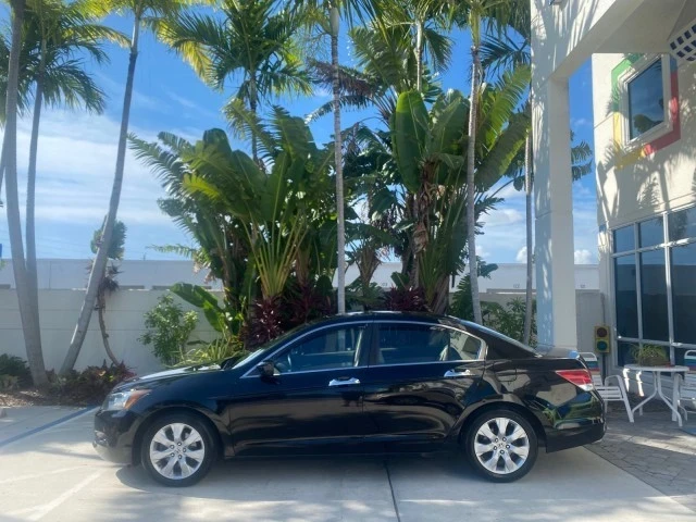 2010 Honda Accord 8th Gen - Image 5 of 21