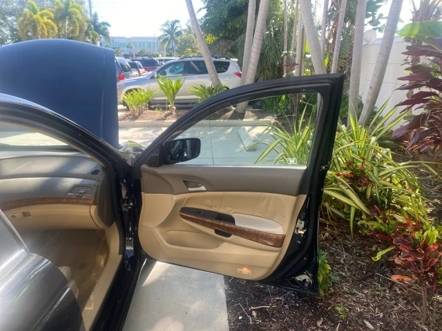 2010 Honda Accord 8th Gen - Image 12 of 21