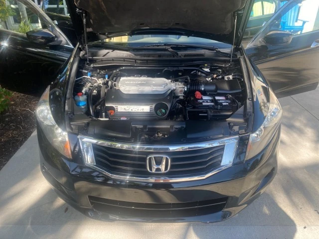 2010 Honda Accord 8th Gen - Image 18 of 21