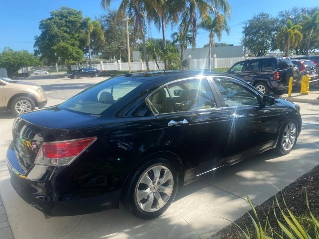 2010 Honda Accord 8th Gen - Image 8 of 21