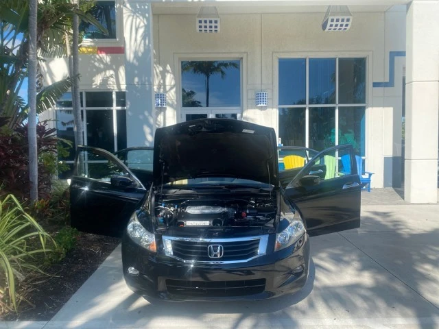 2010 Honda Accord 8th Gen - Image 17 of 21