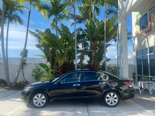 2010 Honda Accord 8th Gen - Image 5 of 21
