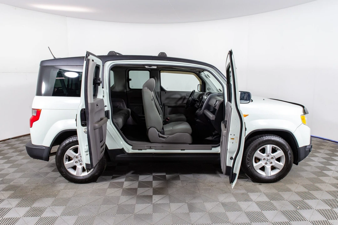 2010 Honda Element - Image 10 of 31