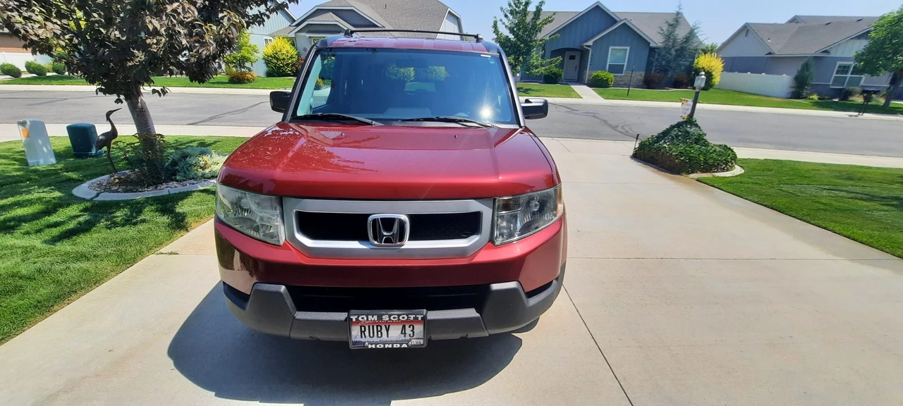 2010 Honda Element - Image 3 of 31