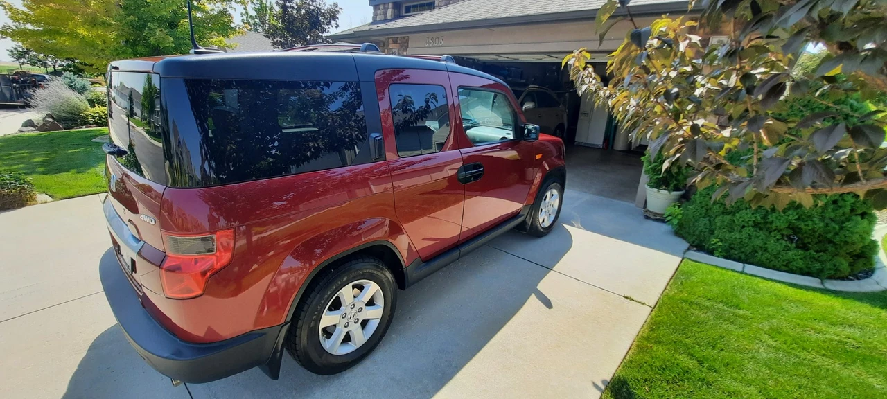 2010 Honda Element - Image 10 of 31