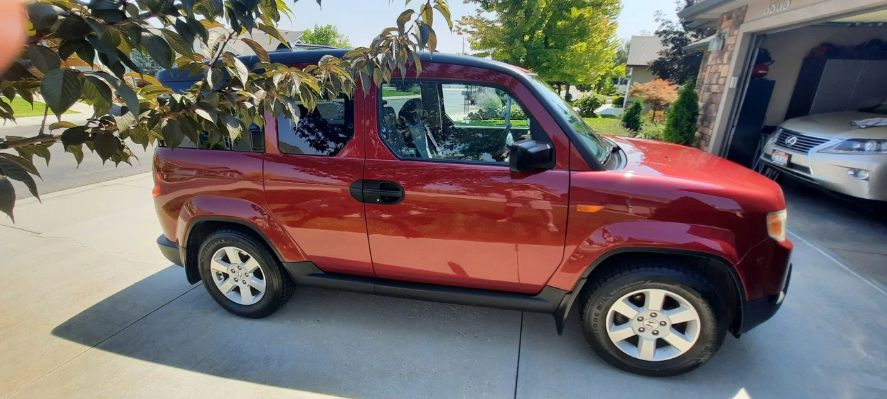 2010 Honda Element - Image 11 of 31